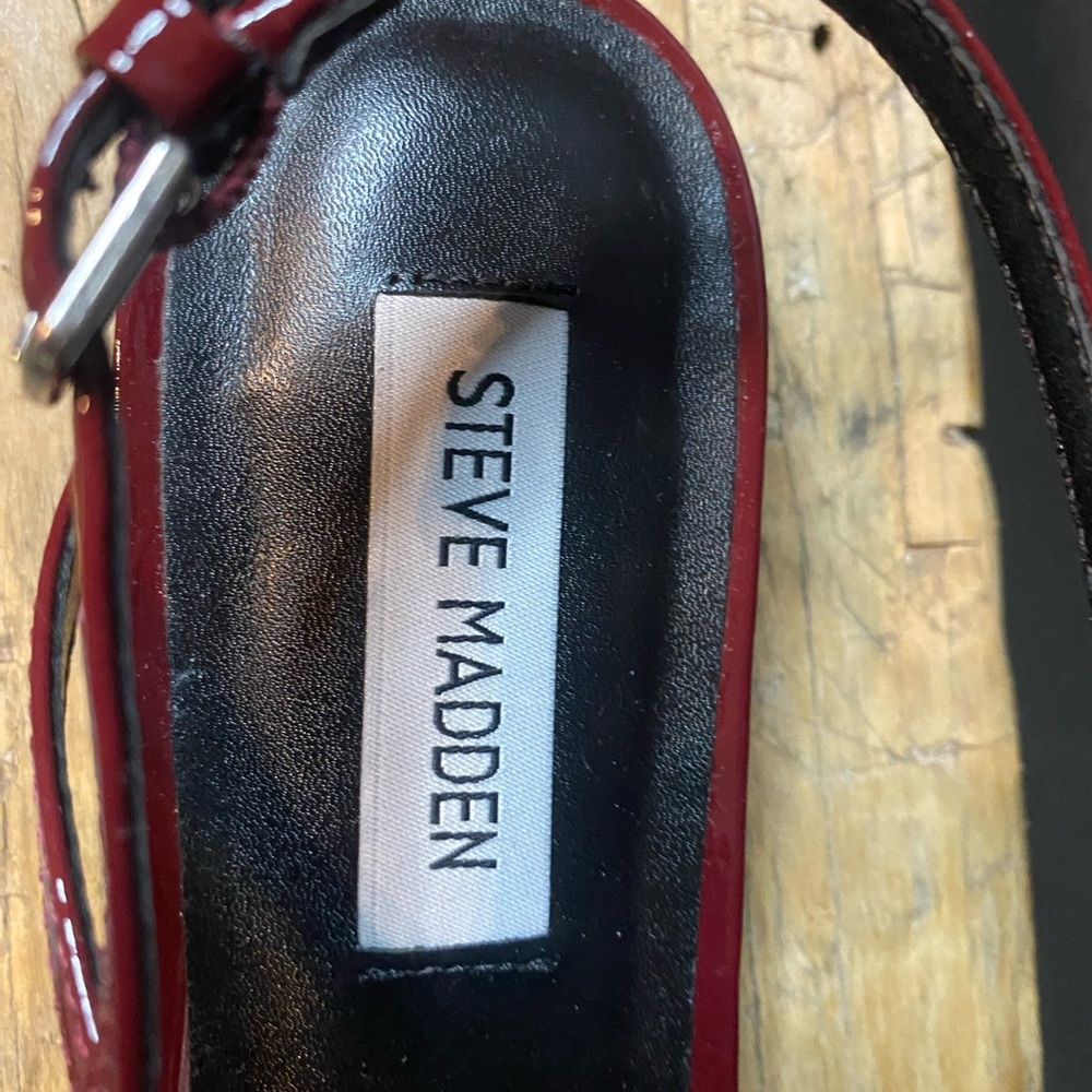 Steve Madden Peony Burgundy Patent Women's Slingback Flats - Picture 7 of 10